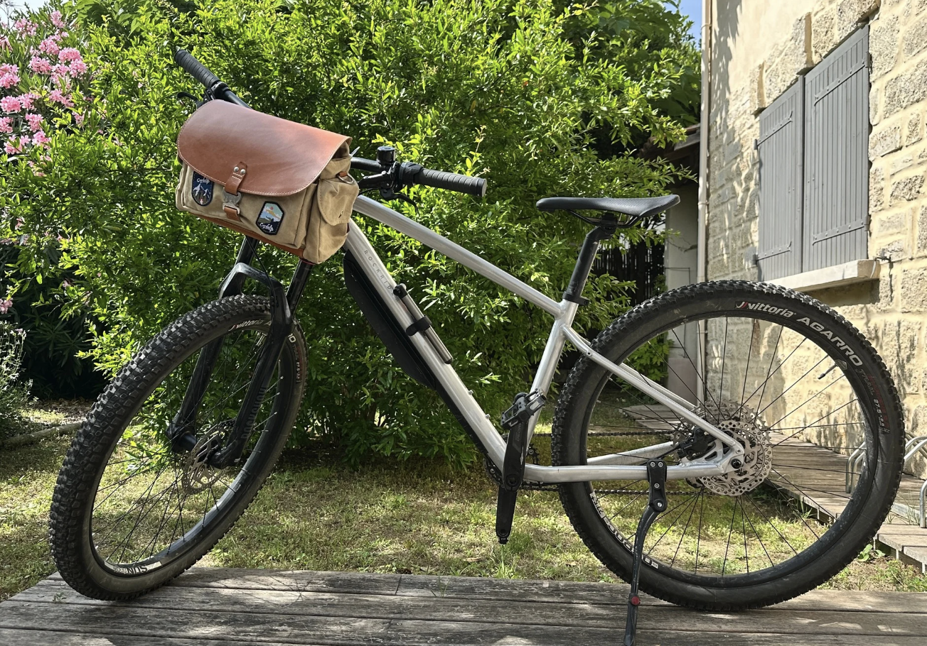 Sacoche Guidon Louis 9L en précommande